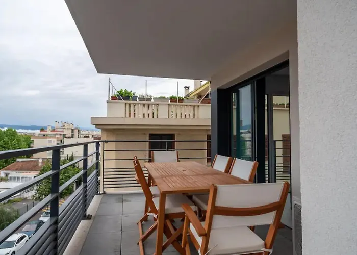 דירה With Mountain Views In *