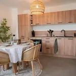 With Mountain Views In Lejlighed Antibes