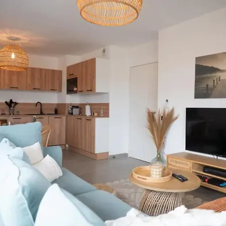 With Mountain Views In Apartmán *